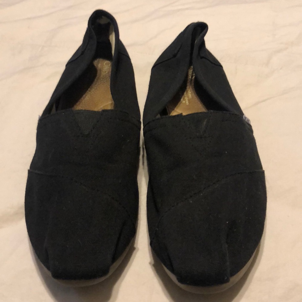 Toms